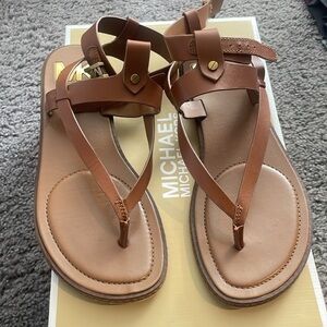 Michael Kors 7.5 gently used